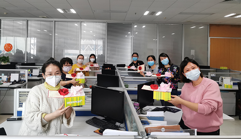 >助力女神上“頭條”！